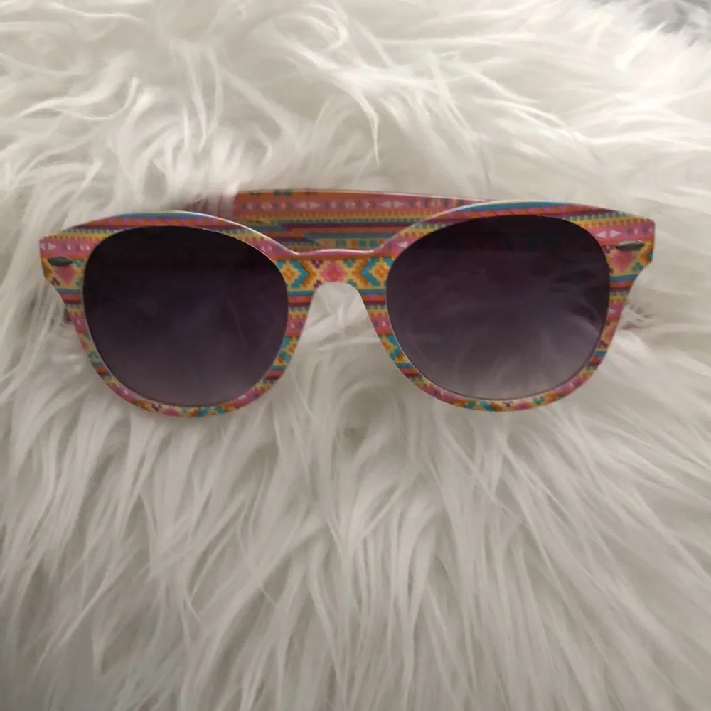 Sunglasses!😎